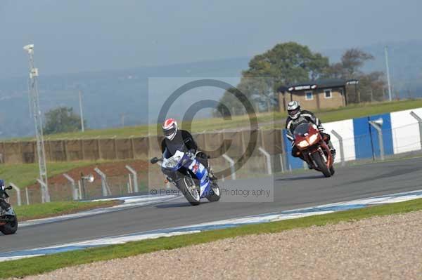 Motorcycle action photographs;donington;donington park leicestershire;donington photographs;event digital images;eventdigitalimages;no limits trackday;peter wileman photography;trackday;trackday digital images;trackday photos