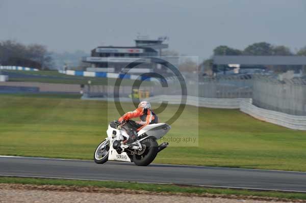 Motorcycle action photographs;donington;donington park leicestershire;donington photographs;event digital images;eventdigitalimages;no limits trackday;peter wileman photography;trackday;trackday digital images;trackday photos
