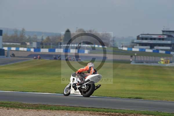 Motorcycle action photographs;donington;donington park leicestershire;donington photographs;event digital images;eventdigitalimages;no limits trackday;peter wileman photography;trackday;trackday digital images;trackday photos