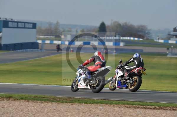 Motorcycle action photographs;donington;donington park leicestershire;donington photographs;event digital images;eventdigitalimages;no limits trackday;peter wileman photography;trackday;trackday digital images;trackday photos