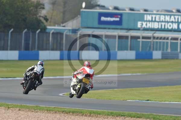 Motorcycle action photographs;donington;donington park leicestershire;donington photographs;event digital images;eventdigitalimages;no limits trackday;peter wileman photography;trackday;trackday digital images;trackday photos