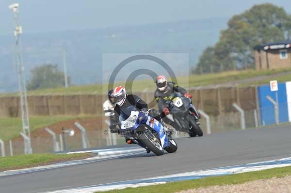 Motorcycle action photographs;donington;donington park leicestershire;donington photographs;event digital images;eventdigitalimages;no limits trackday;peter wileman photography;trackday;trackday digital images;trackday photos
