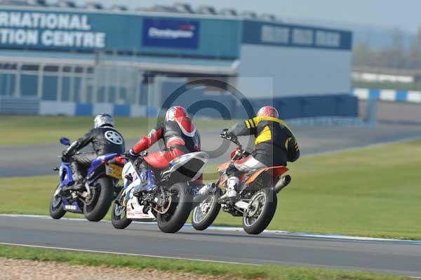 Motorcycle action photographs;donington;donington park leicestershire;donington photographs;event digital images;eventdigitalimages;no limits trackday;peter wileman photography;trackday;trackday digital images;trackday photos
