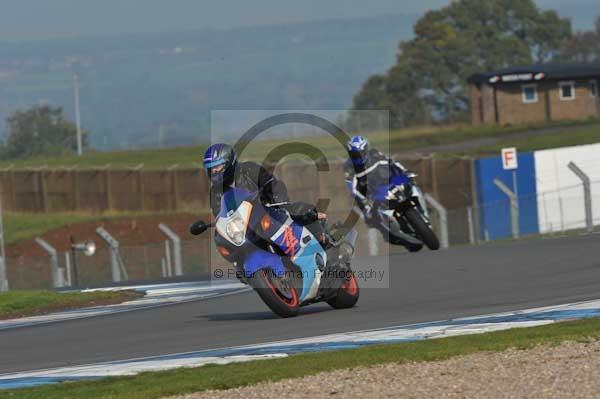 Motorcycle action photographs;donington;donington park leicestershire;donington photographs;event digital images;eventdigitalimages;no limits trackday;peter wileman photography;trackday;trackday digital images;trackday photos