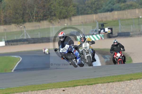 Motorcycle action photographs;donington;donington park leicestershire;donington photographs;event digital images;eventdigitalimages;no limits trackday;peter wileman photography;trackday;trackday digital images;trackday photos