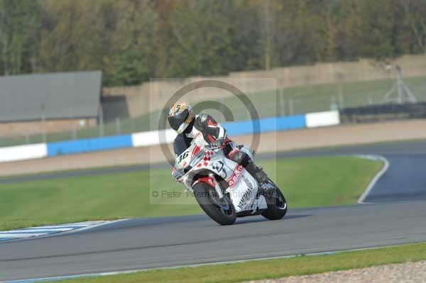 Motorcycle action photographs;donington;donington park leicestershire;donington photographs;event digital images;eventdigitalimages;no limits trackday;peter wileman photography;trackday;trackday digital images;trackday photos