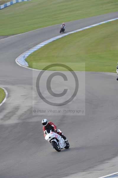 Motorcycle action photographs;donington;donington park leicestershire;donington photographs;event digital images;eventdigitalimages;no limits trackday;peter wileman photography;trackday;trackday digital images;trackday photos