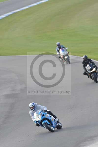 Motorcycle action photographs;donington;donington park leicestershire;donington photographs;event digital images;eventdigitalimages;no limits trackday;peter wileman photography;trackday;trackday digital images;trackday photos
