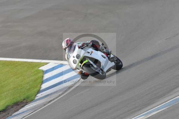Motorcycle action photographs;donington;donington park leicestershire;donington photographs;event digital images;eventdigitalimages;no limits trackday;peter wileman photography;trackday;trackday digital images;trackday photos