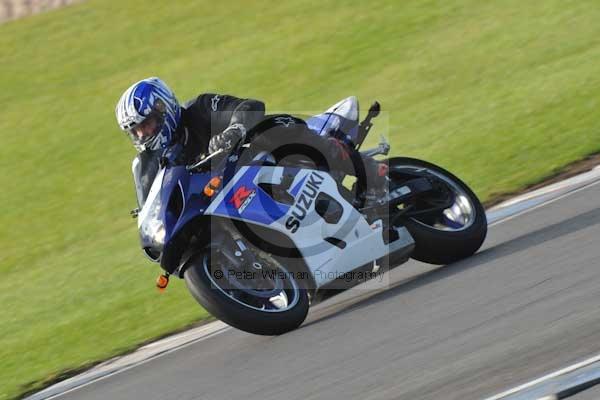 Motorcycle action photographs;donington;donington park leicestershire;donington photographs;event digital images;eventdigitalimages;no limits trackday;peter wileman photography;trackday;trackday digital images;trackday photos