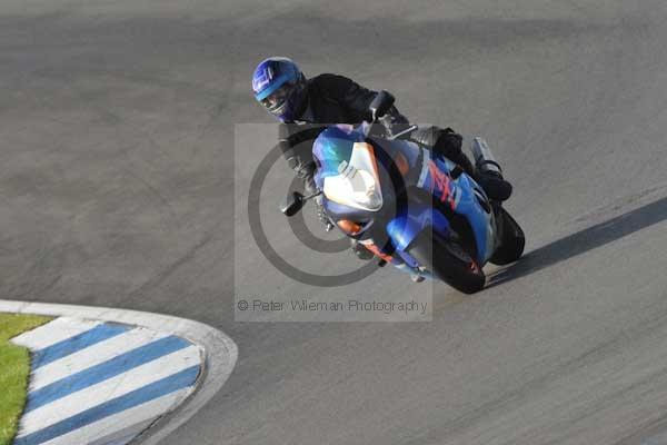 Motorcycle action photographs;donington;donington park leicestershire;donington photographs;event digital images;eventdigitalimages;no limits trackday;peter wileman photography;trackday;trackday digital images;trackday photos