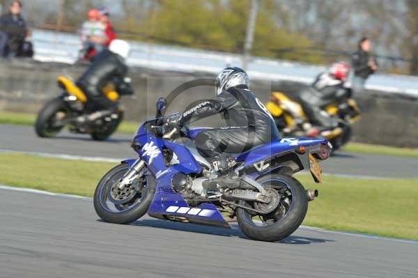 Motorcycle action photographs;donington;donington park leicestershire;donington photographs;event digital images;eventdigitalimages;no limits trackday;peter wileman photography;trackday;trackday digital images;trackday photos