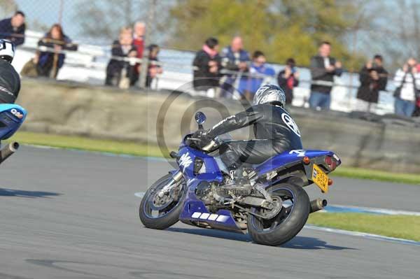 Motorcycle action photographs;donington;donington park leicestershire;donington photographs;event digital images;eventdigitalimages;no limits trackday;peter wileman photography;trackday;trackday digital images;trackday photos