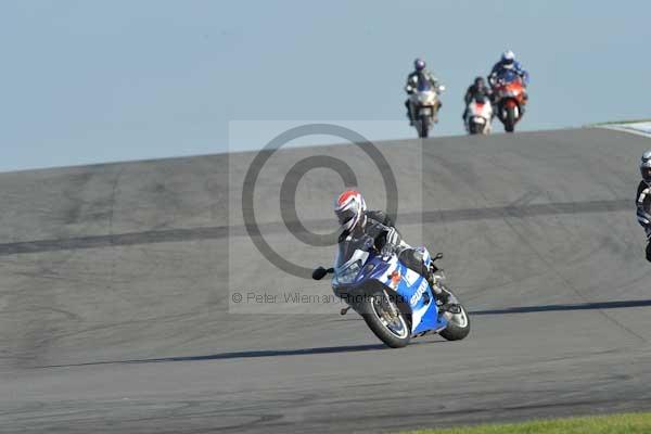Motorcycle action photographs;donington;donington park leicestershire;donington photographs;event digital images;eventdigitalimages;no limits trackday;peter wileman photography;trackday;trackday digital images;trackday photos