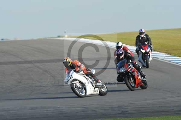 Motorcycle action photographs;donington;donington park leicestershire;donington photographs;event digital images;eventdigitalimages;no limits trackday;peter wileman photography;trackday;trackday digital images;trackday photos