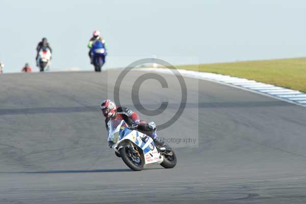 Motorcycle action photographs;donington;donington park leicestershire;donington photographs;event digital images;eventdigitalimages;no limits trackday;peter wileman photography;trackday;trackday digital images;trackday photos