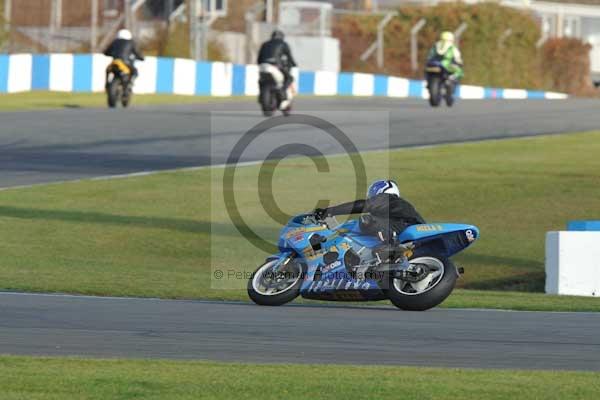 Motorcycle action photographs;donington;donington park leicestershire;donington photographs;event digital images;eventdigitalimages;no limits trackday;peter wileman photography;trackday;trackday digital images;trackday photos