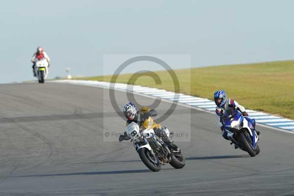 Motorcycle action photographs;donington;donington park leicestershire;donington photographs;event digital images;eventdigitalimages;no limits trackday;peter wileman photography;trackday;trackday digital images;trackday photos