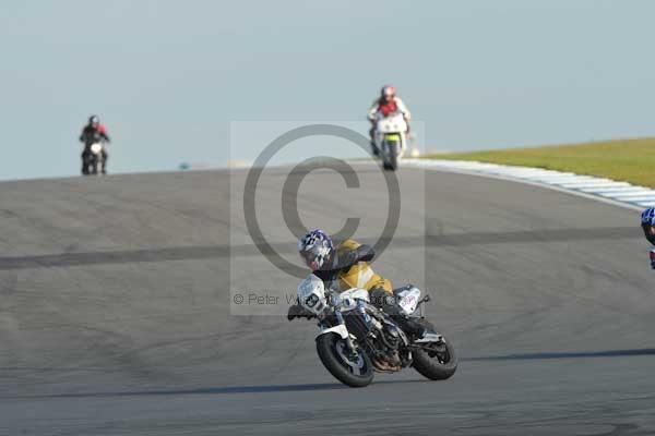 Motorcycle action photographs;donington;donington park leicestershire;donington photographs;event digital images;eventdigitalimages;no limits trackday;peter wileman photography;trackday;trackday digital images;trackday photos