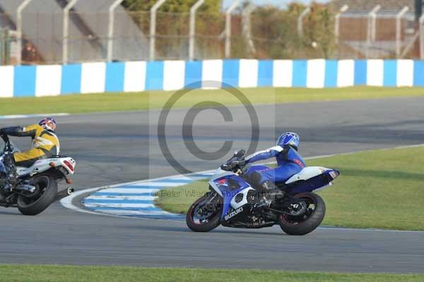 Motorcycle action photographs;donington;donington park leicestershire;donington photographs;event digital images;eventdigitalimages;no limits trackday;peter wileman photography;trackday;trackday digital images;trackday photos