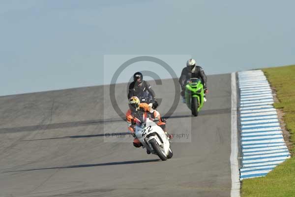 Motorcycle action photographs;donington;donington park leicestershire;donington photographs;event digital images;eventdigitalimages;no limits trackday;peter wileman photography;trackday;trackday digital images;trackday photos