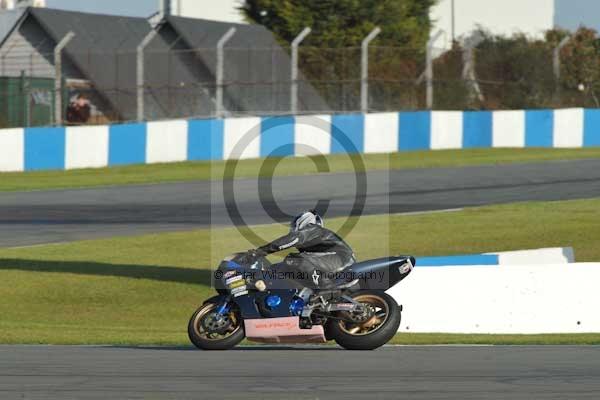 Motorcycle action photographs;donington;donington park leicestershire;donington photographs;event digital images;eventdigitalimages;no limits trackday;peter wileman photography;trackday;trackday digital images;trackday photos