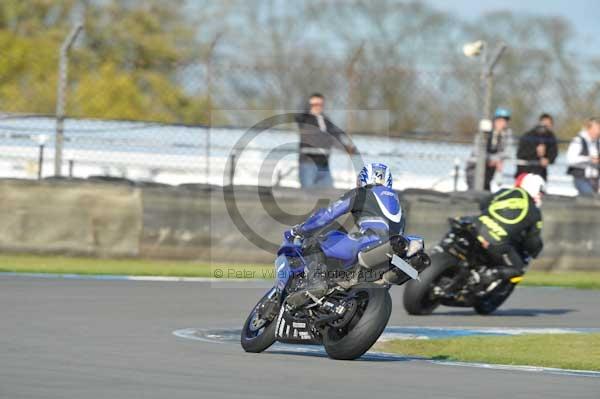 Motorcycle action photographs;donington;donington park leicestershire;donington photographs;event digital images;eventdigitalimages;no limits trackday;peter wileman photography;trackday;trackday digital images;trackday photos