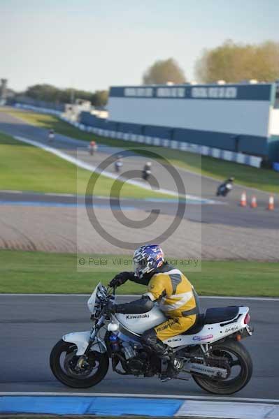 Motorcycle action photographs;donington;donington park leicestershire;donington photographs;event digital images;eventdigitalimages;no limits trackday;peter wileman photography;trackday;trackday digital images;trackday photos