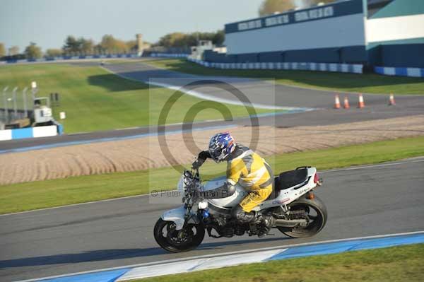 Motorcycle action photographs;donington;donington park leicestershire;donington photographs;event digital images;eventdigitalimages;no limits trackday;peter wileman photography;trackday;trackday digital images;trackday photos