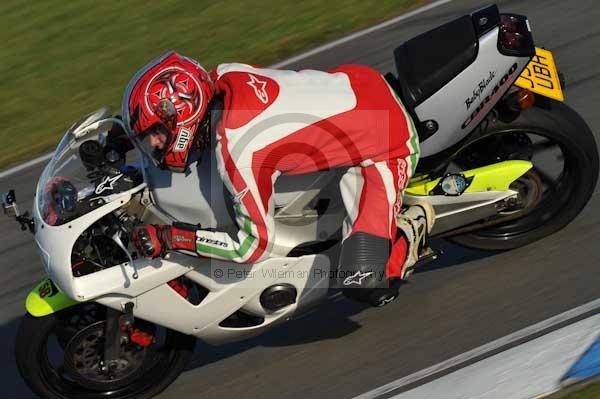 Motorcycle action photographs;donington;donington park leicestershire;donington photographs;event digital images;eventdigitalimages;no limits trackday;peter wileman photography;trackday;trackday digital images;trackday photos