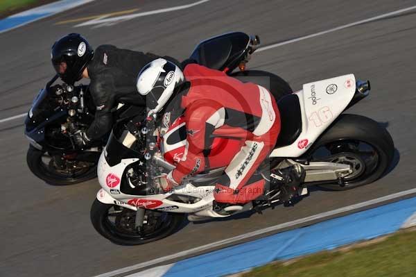 Motorcycle action photographs;donington;donington park leicestershire;donington photographs;event digital images;eventdigitalimages;no limits trackday;peter wileman photography;trackday;trackday digital images;trackday photos