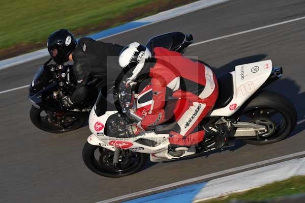 Motorcycle action photographs;donington;donington park leicestershire;donington photographs;event digital images;eventdigitalimages;no limits trackday;peter wileman photography;trackday;trackday digital images;trackday photos