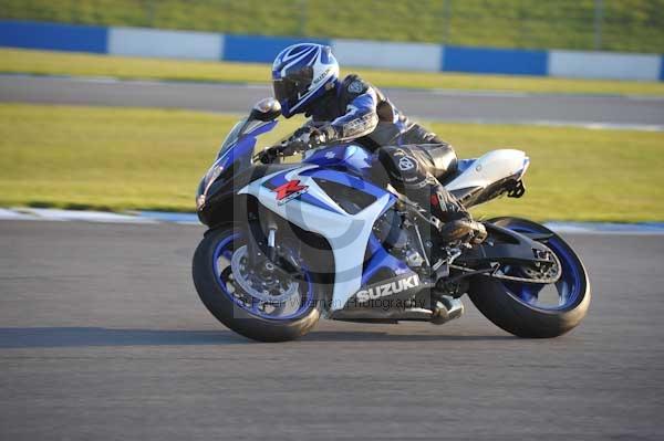 Motorcycle action photographs;donington;donington park leicestershire;donington photographs;event digital images;eventdigitalimages;no limits trackday;peter wileman photography;trackday;trackday digital images;trackday photos
