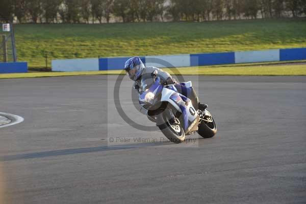 Motorcycle action photographs;donington;donington park leicestershire;donington photographs;event digital images;eventdigitalimages;no limits trackday;peter wileman photography;trackday;trackday digital images;trackday photos