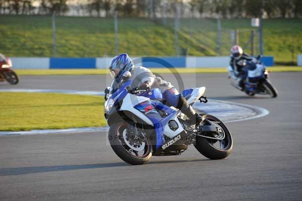 Motorcycle action photographs;donington;donington park leicestershire;donington photographs;event digital images;eventdigitalimages;no limits trackday;peter wileman photography;trackday;trackday digital images;trackday photos