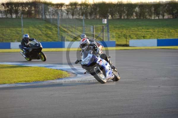 Motorcycle action photographs;donington;donington park leicestershire;donington photographs;event digital images;eventdigitalimages;no limits trackday;peter wileman photography;trackday;trackday digital images;trackday photos