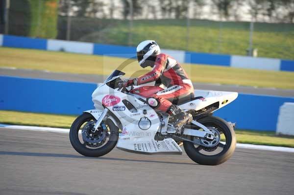 Motorcycle action photographs;donington;donington park leicestershire;donington photographs;event digital images;eventdigitalimages;no limits trackday;peter wileman photography;trackday;trackday digital images;trackday photos