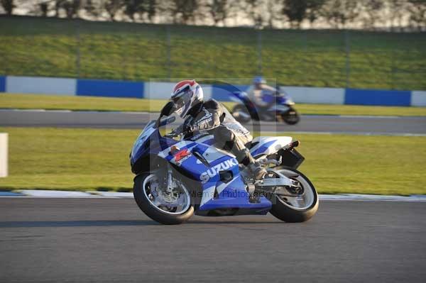 Motorcycle action photographs;donington;donington park leicestershire;donington photographs;event digital images;eventdigitalimages;no limits trackday;peter wileman photography;trackday;trackday digital images;trackday photos