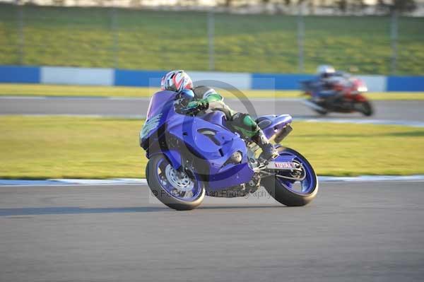 Motorcycle action photographs;donington;donington park leicestershire;donington photographs;event digital images;eventdigitalimages;no limits trackday;peter wileman photography;trackday;trackday digital images;trackday photos