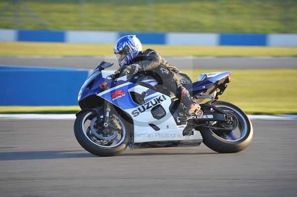 Motorcycle action photographs;donington;donington park leicestershire;donington photographs;event digital images;eventdigitalimages;no limits trackday;peter wileman photography;trackday;trackday digital images;trackday photos