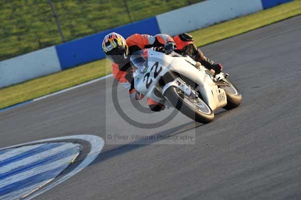 Motorcycle action photographs;donington;donington park leicestershire;donington photographs;event digital images;eventdigitalimages;no limits trackday;peter wileman photography;trackday;trackday digital images;trackday photos