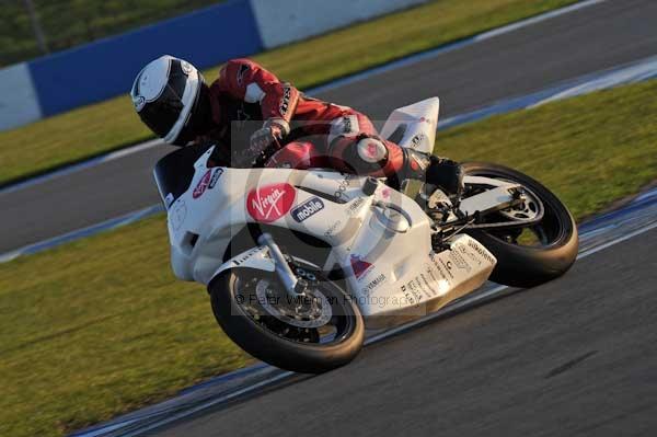 Motorcycle action photographs;donington;donington park leicestershire;donington photographs;event digital images;eventdigitalimages;no limits trackday;peter wileman photography;trackday;trackday digital images;trackday photos
