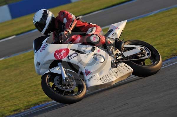 Motorcycle action photographs;donington;donington park leicestershire;donington photographs;event digital images;eventdigitalimages;no limits trackday;peter wileman photography;trackday;trackday digital images;trackday photos