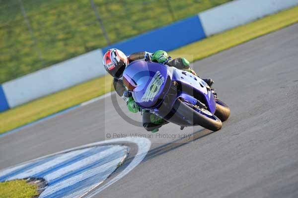 Motorcycle action photographs;donington;donington park leicestershire;donington photographs;event digital images;eventdigitalimages;no limits trackday;peter wileman photography;trackday;trackday digital images;trackday photos