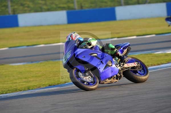 Motorcycle action photographs;donington;donington park leicestershire;donington photographs;event digital images;eventdigitalimages;no limits trackday;peter wileman photography;trackday;trackday digital images;trackday photos