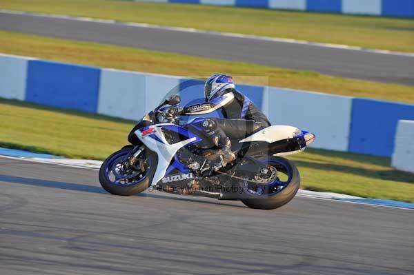Motorcycle action photographs;donington;donington park leicestershire;donington photographs;event digital images;eventdigitalimages;no limits trackday;peter wileman photography;trackday;trackday digital images;trackday photos