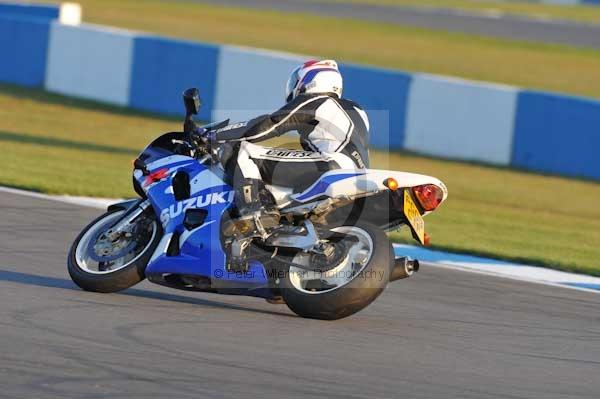 Motorcycle action photographs;donington;donington park leicestershire;donington photographs;event digital images;eventdigitalimages;no limits trackday;peter wileman photography;trackday;trackday digital images;trackday photos