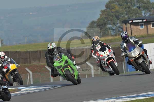 Motorcycle action photographs;donington;donington park leicestershire;donington photographs;event digital images;eventdigitalimages;no limits trackday;peter wileman photography;trackday;trackday digital images;trackday photos