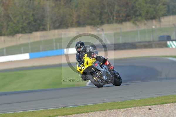 Motorcycle action photographs;donington;donington park leicestershire;donington photographs;event digital images;eventdigitalimages;no limits trackday;peter wileman photography;trackday;trackday digital images;trackday photos