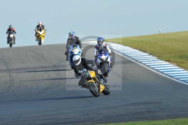 Motorcycle action photographs;donington;donington park leicestershire;donington photographs;event digital images;eventdigitalimages;no limits trackday;peter wileman photography;trackday;trackday digital images;trackday photos